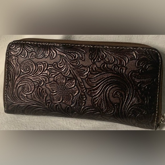 Coral Ridge Zip Around Wallet Western Bling  Studded Brown Leather Cowgirl - Picture 6 of 13